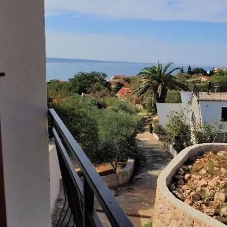 Zrinka In With Terrace And Seaview * Starigrad Paklenica