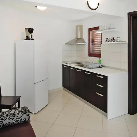 Apartment Tranquil Couples Retreat In *